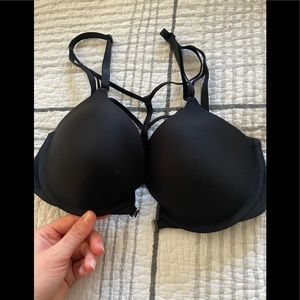 NWOT Victoria’s Secret Front Open Black PushUp Bra